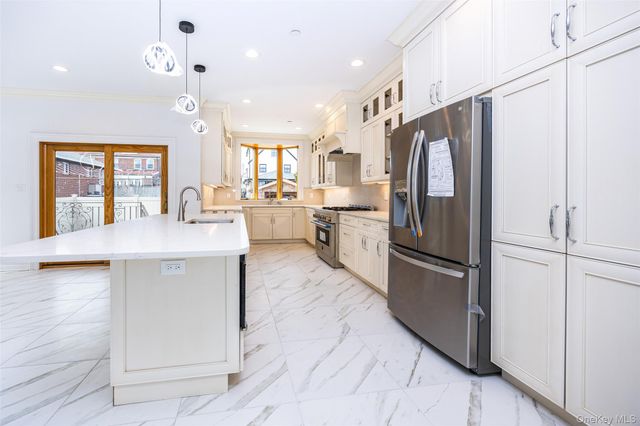 10-42 Utopia Parkway, Beechhurst, NY 11357