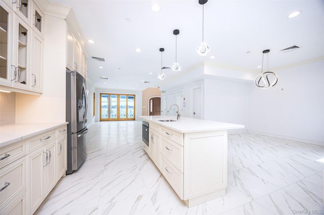 10-42 Utopia Parkway, Beechhurst, NY 11357