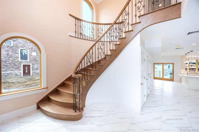 10-42 Utopia Parkway, Beechhurst, NY 11357