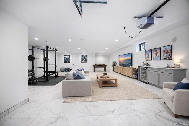 10-42 Utopia Parkway, Beechhurst, NY 11357