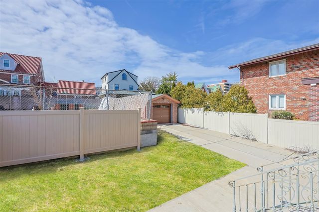 10-42 Utopia Parkway, Beechhurst, NY 11357