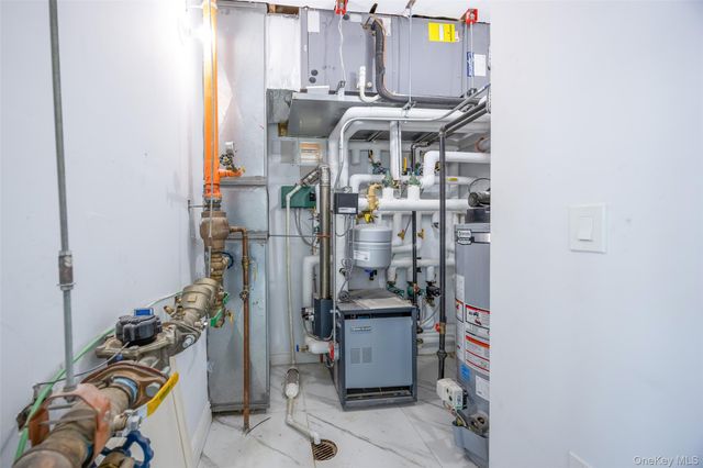 10-42 Utopia Parkway, Beechhurst, NY 11357