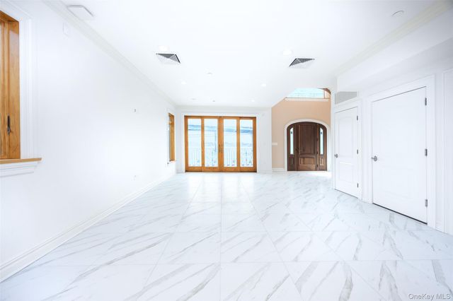 10-42 Utopia Parkway, Beechhurst, NY 11357