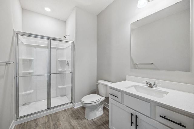 887 Laurel Court, Chaska, MN 55318