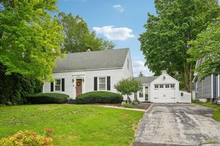 5726 S 113th STREET, Hales Corners, WI 53130