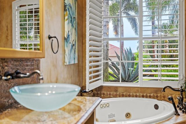 4860 CEDAR OAK WAY, Sarasota, FL 34233