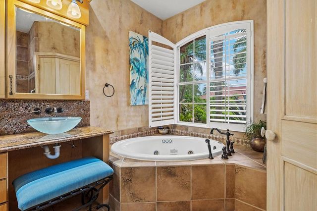 4860 CEDAR OAK WAY, Sarasota, FL 34233