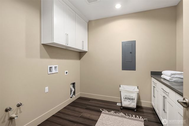 4025 Burton Place W, Seattle, WA 98199