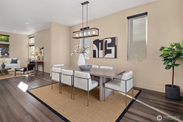 4025 Burton Place W, Seattle, WA 98199