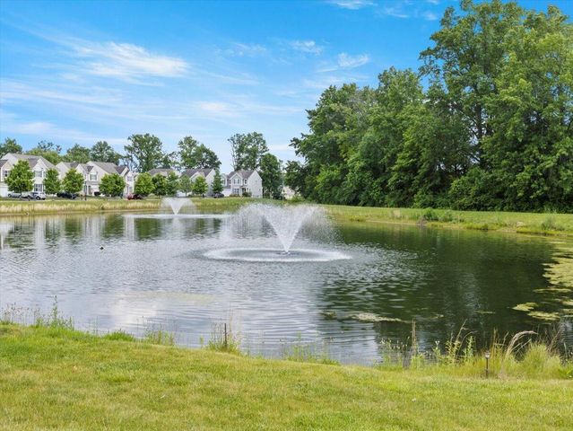 2741 Acarie Drive, Columbus, OH 43219