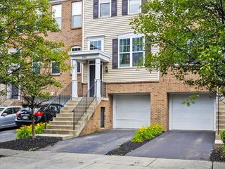 2741 Acarie Drive, Columbus, OH 43219