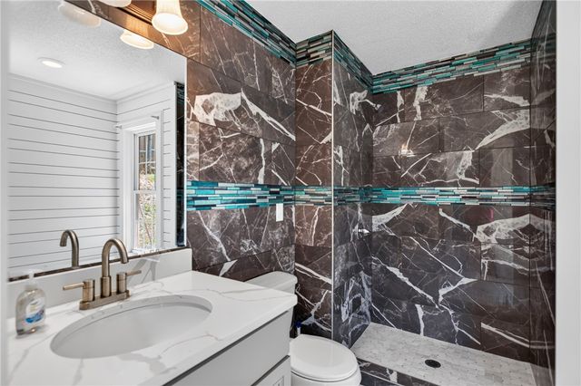 420 Sherwood Drive, Seneca, SC 29678