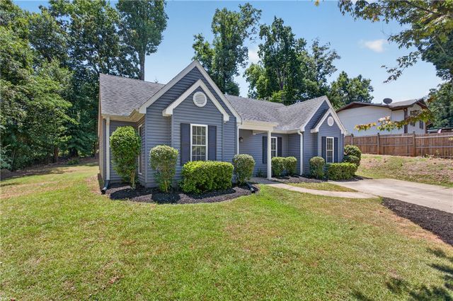 420 Sherwood Drive, Seneca, SC 29678