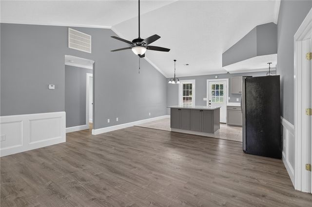 420 Sherwood Drive, Seneca, SC 29678