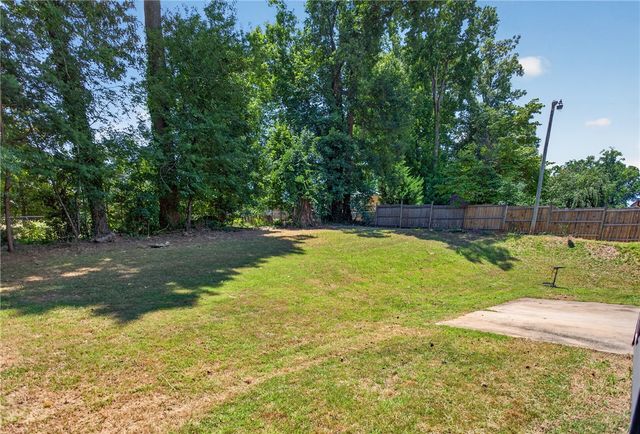 420 Sherwood Drive, Seneca, SC 29678