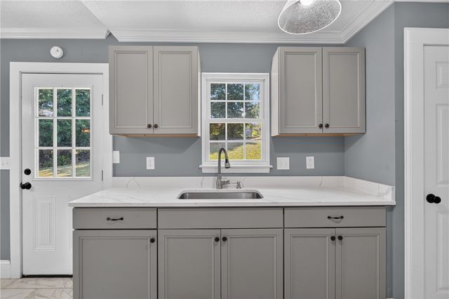 420 Sherwood Drive, Seneca, SC 29678
