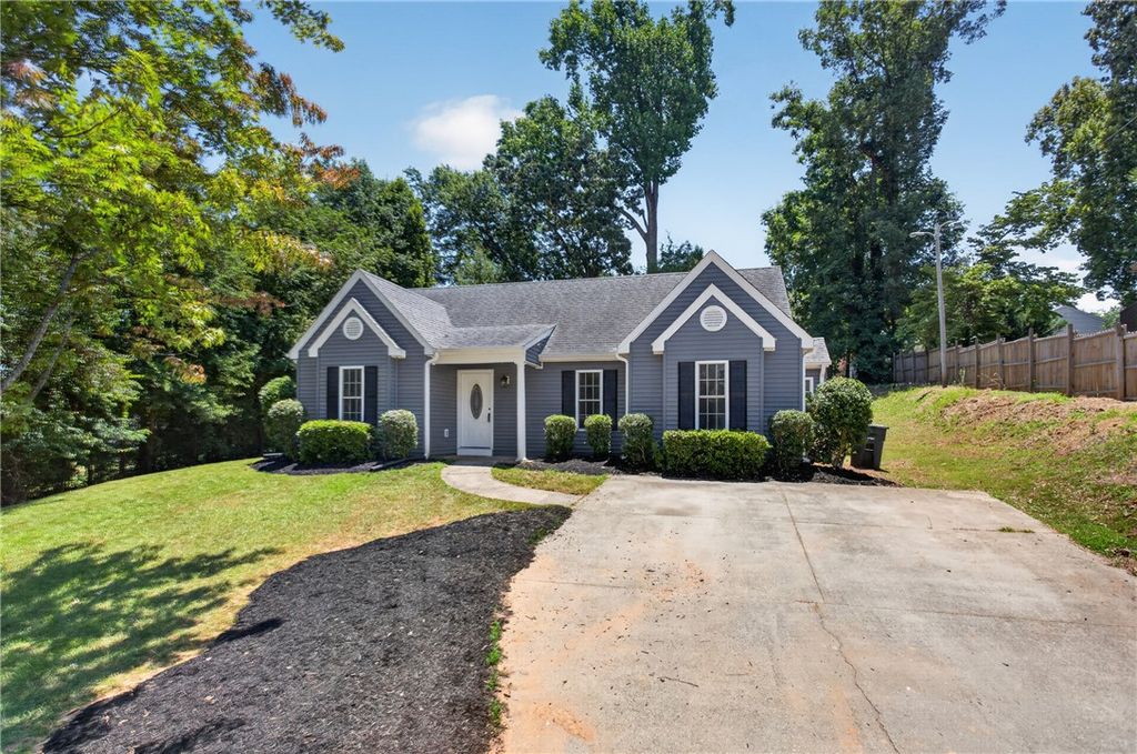 420 Sherwood Drive, Seneca, SC 29678