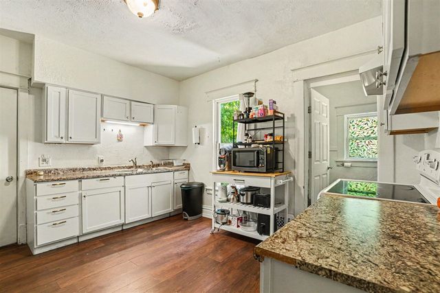 1333 N Rose Street, Kalamazoo, MI 49007