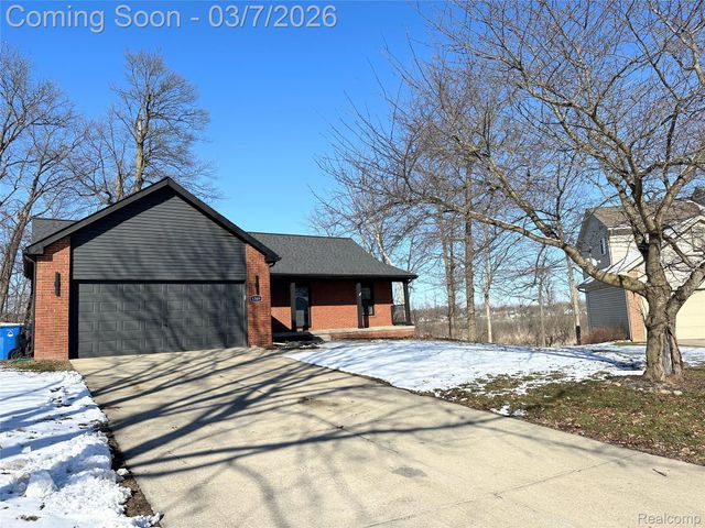1509 Oregon Court, Waterford Charter Township, MI 48327