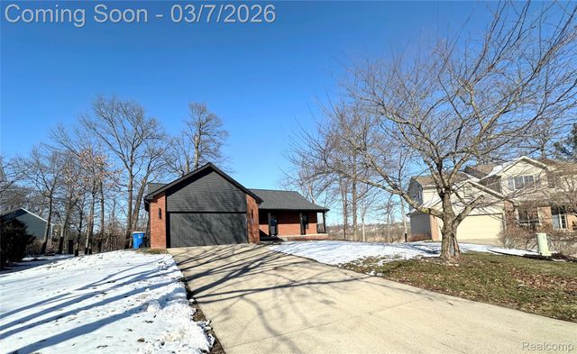 1509 Oregon Court, Waterford Charter Township, MI 48327