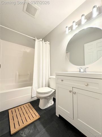 1509 Oregon Court, Waterford Charter Township, MI 48327