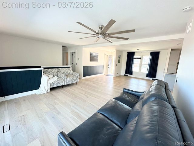 1509 Oregon Court, Waterford Charter Township, MI 48327