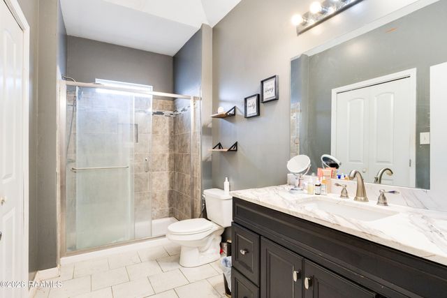 230 Caledonia Drive, Lafayette, LA 70508
