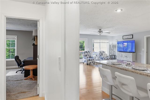 65 Scottsdale Lane, Scott Depot, WV 25560
