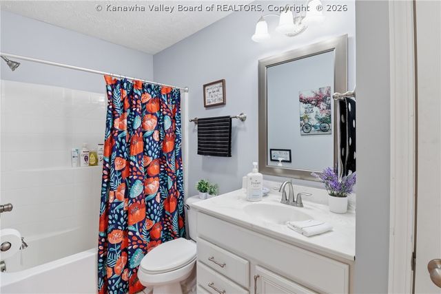 65 Scottsdale Lane, Scott Depot, WV 25560