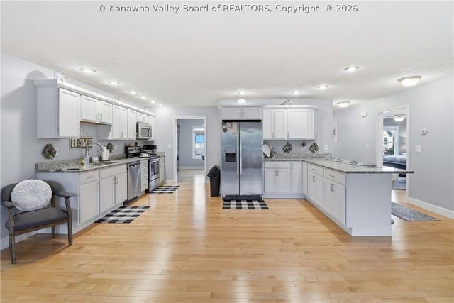 65 Scottsdale Lane, Scott Depot, WV 25560