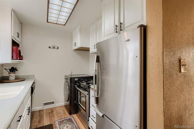 1425 S Hudson Street, Denver, CO 80222