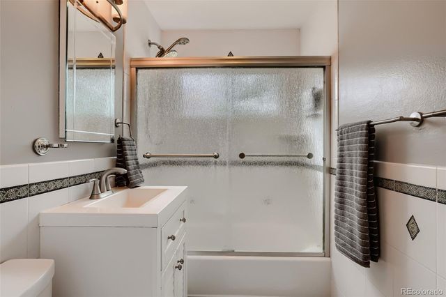 1425 S Hudson Street, Denver, CO 80222