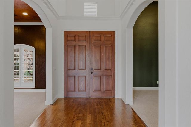 4100 Hidden Lake Circle, Moore, OK 73160