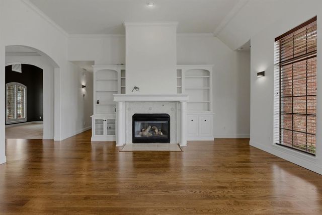 4100 Hidden Lake Circle, Moore, OK 73160