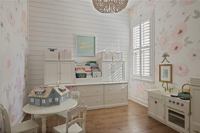 1287 Crestwind Road, Kennesaw, GA 30152