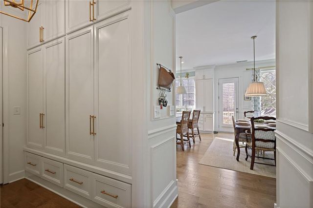 1287 Crestwind Road, Kennesaw, GA 30152