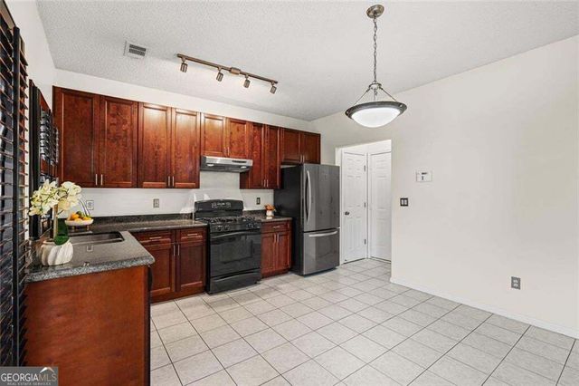 30 Devonshire Court, Alpharetta, GA 30022