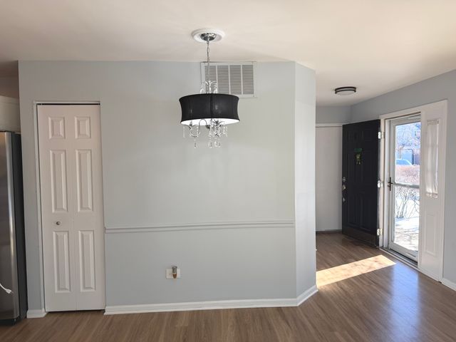 1162 Harbor Court, Glendale Heights, IL 60139