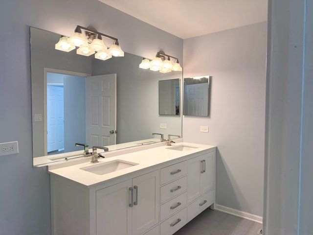 1162 Harbor Court, Glendale Heights, IL 60139