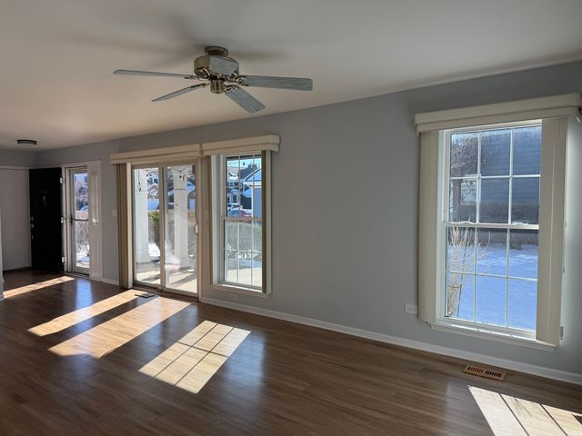 1162 Harbor Court, Glendale Heights, IL 60139