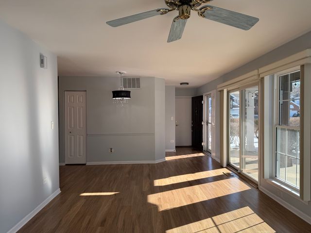 1162 Harbor Court, Glendale Heights, IL 60139