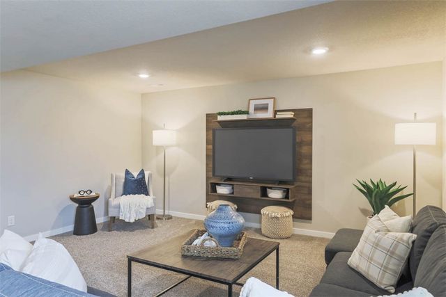 2539 Brook View Drive, Des Moines, IA 50317