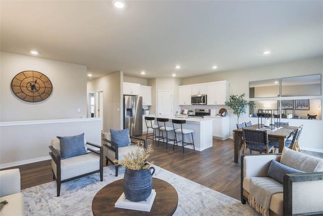 2539 Brook View Drive, Des Moines, IA 50317