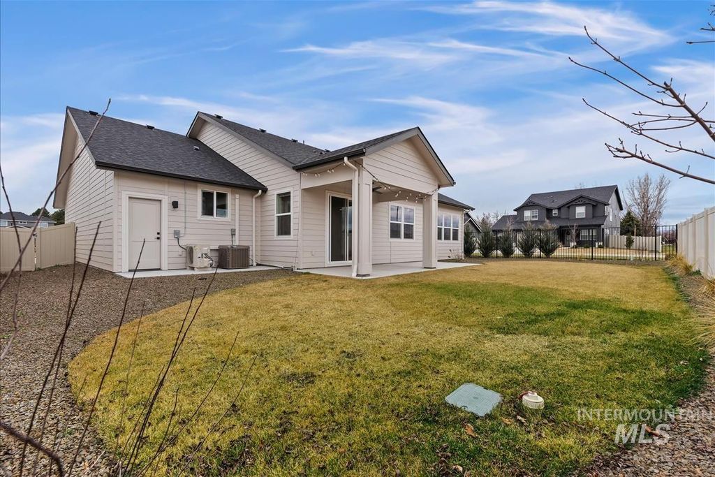 698 N Morning Glory Ave, Eagle, ID 83616 photo 33