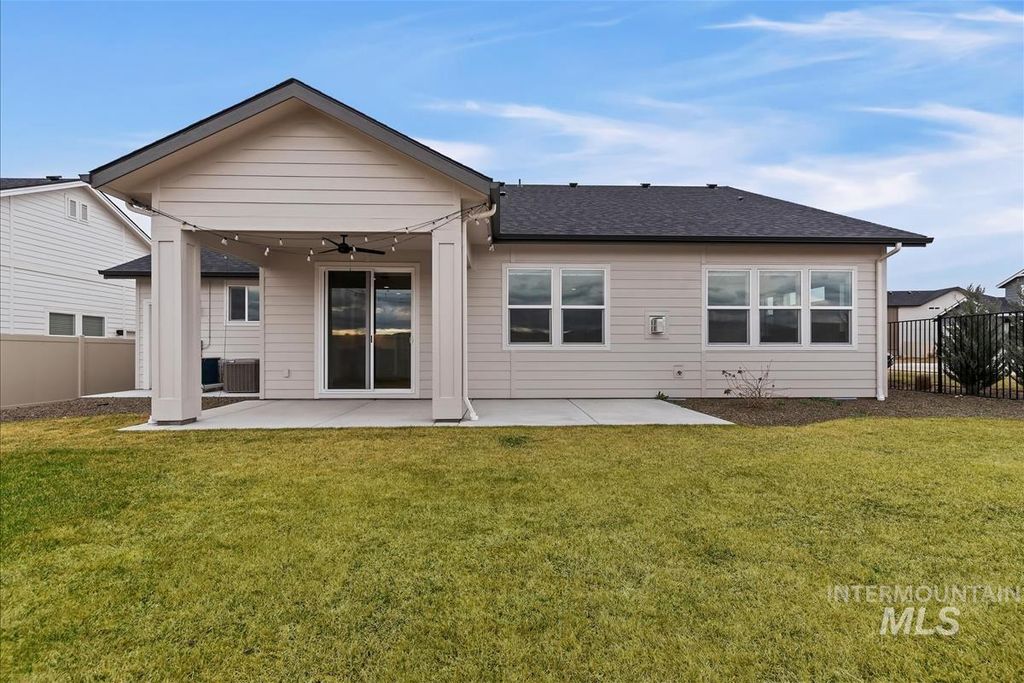 698 N Morning Glory Ave, Eagle, ID 83616 photo 35