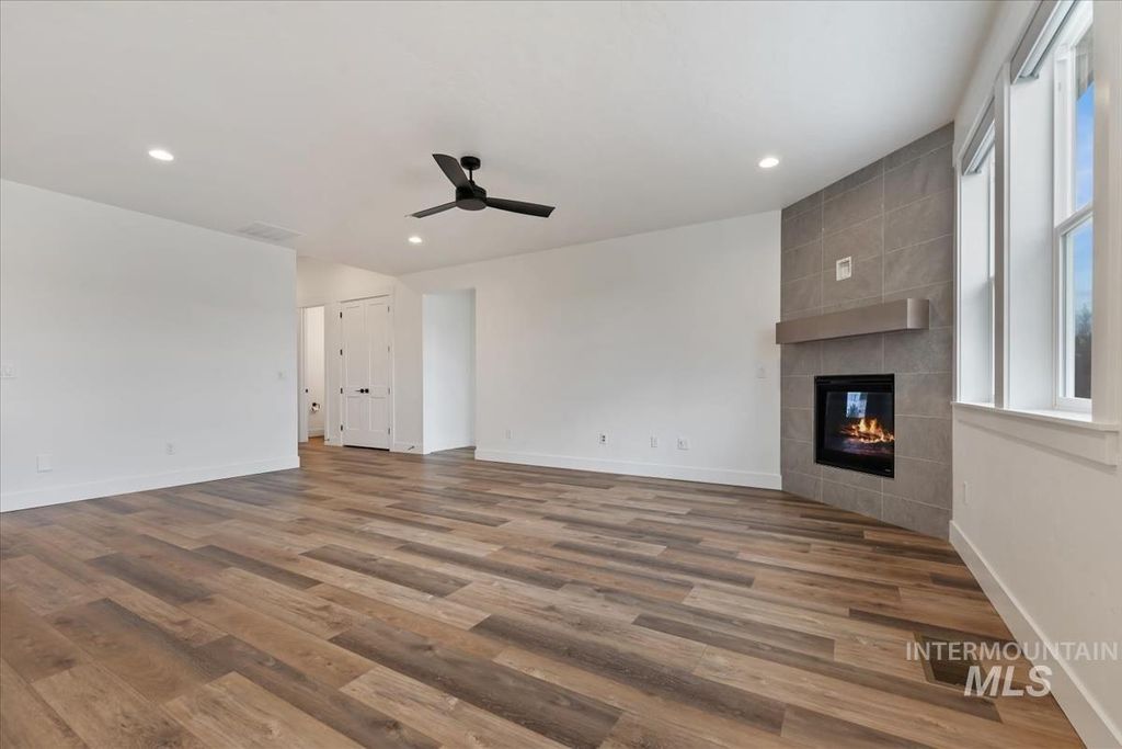 698 N Morning Glory Ave, Eagle, ID 83616 photo 5