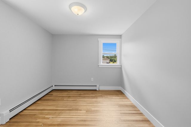 159 Walnut St, Halifax, MA 02338