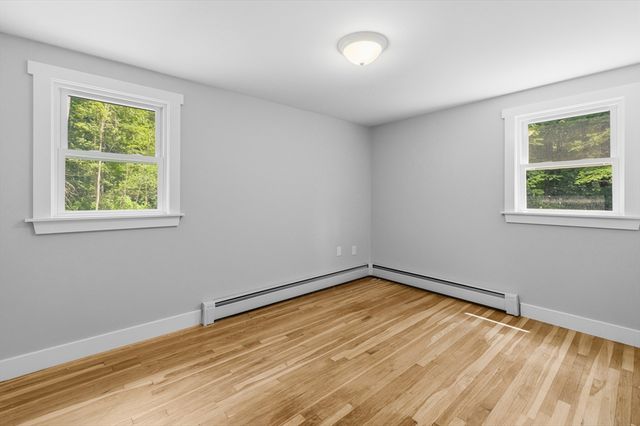 159 Walnut St, Halifax, MA 02338