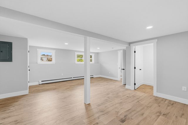 159 Walnut St, Halifax, MA 02338
