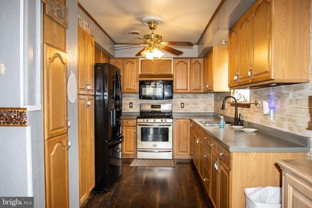 535 W WICONISCO AVE, Tower City, PA 17980